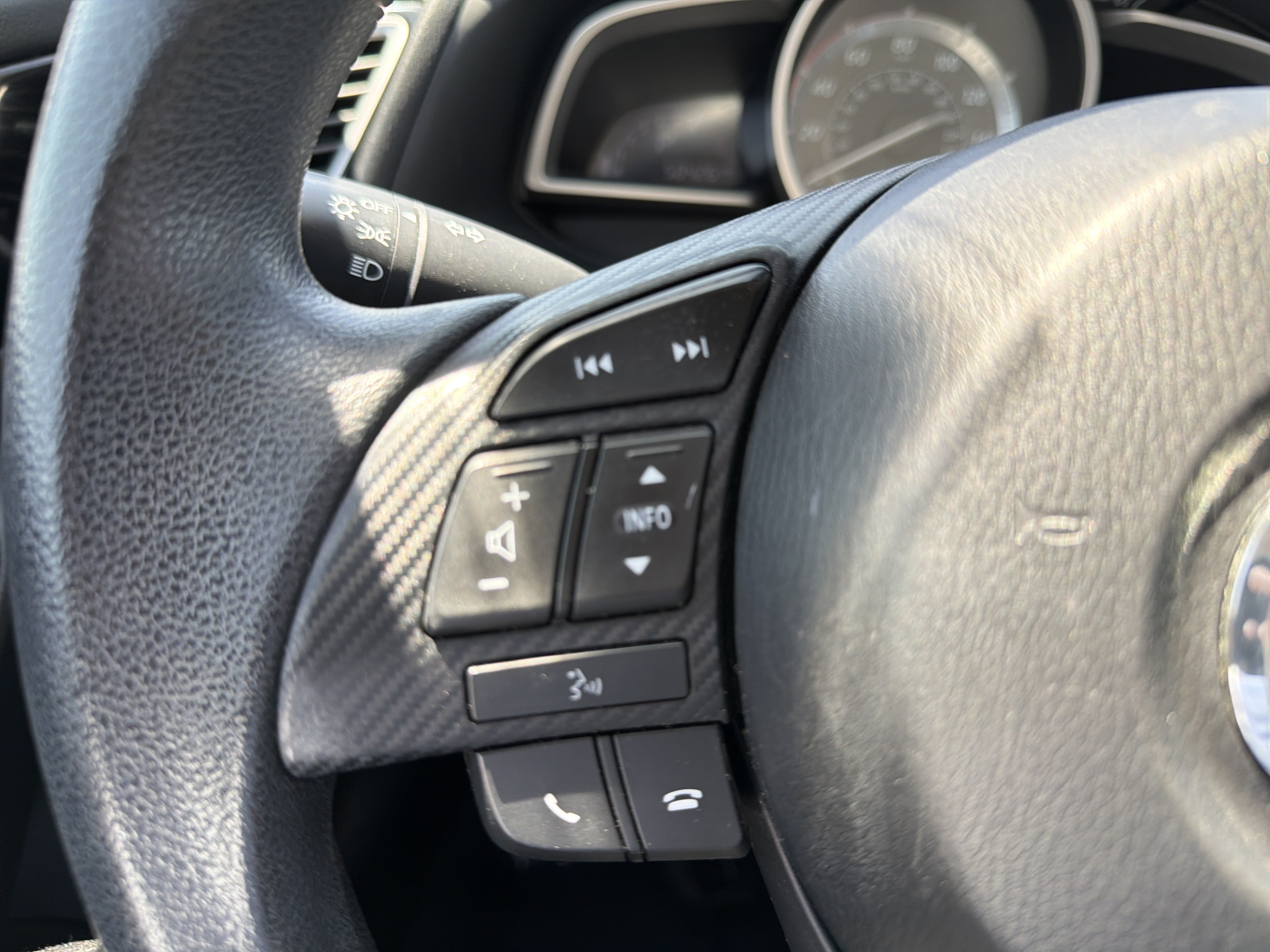 Used 2014 MAZDA MAZDA3 i Sport FWD image 18