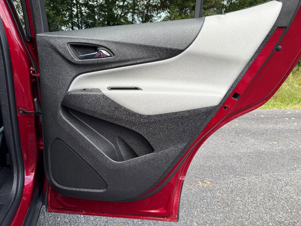 Used 2020 Chevrolet Equinox LT image 27