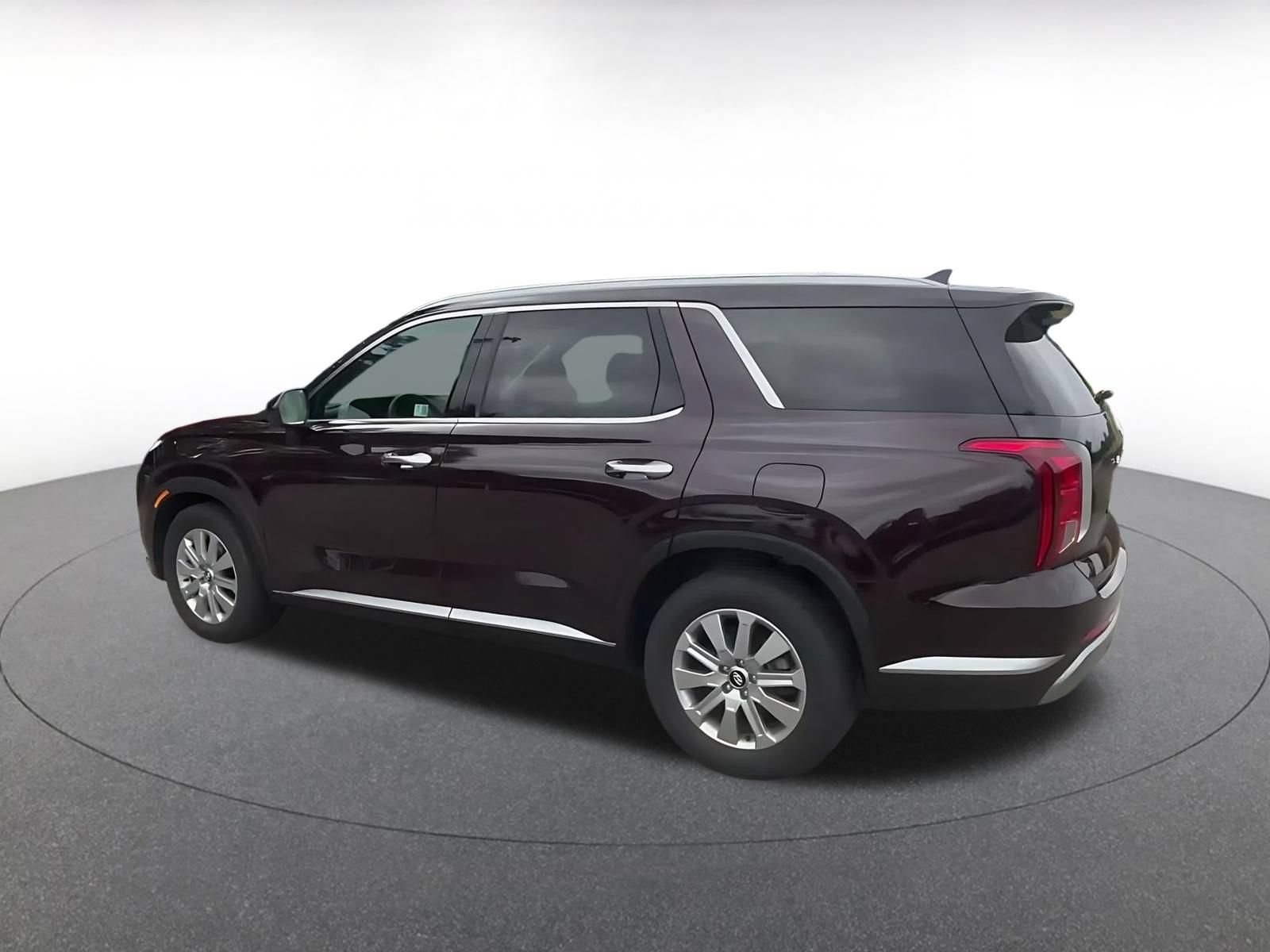 Used 2024 Hyundai Palisade SEL FWD image 9