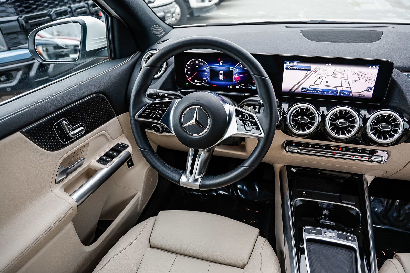 Certified 2025 Mercedes-Benz GLA 250 image 14