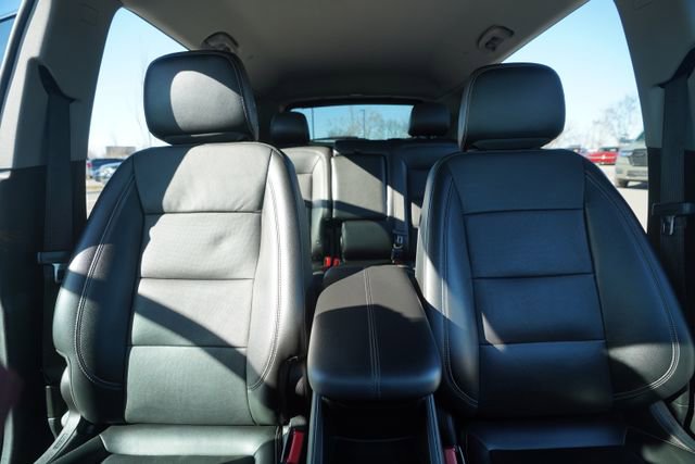 Used 2023 GMC Terrain SLT image 33