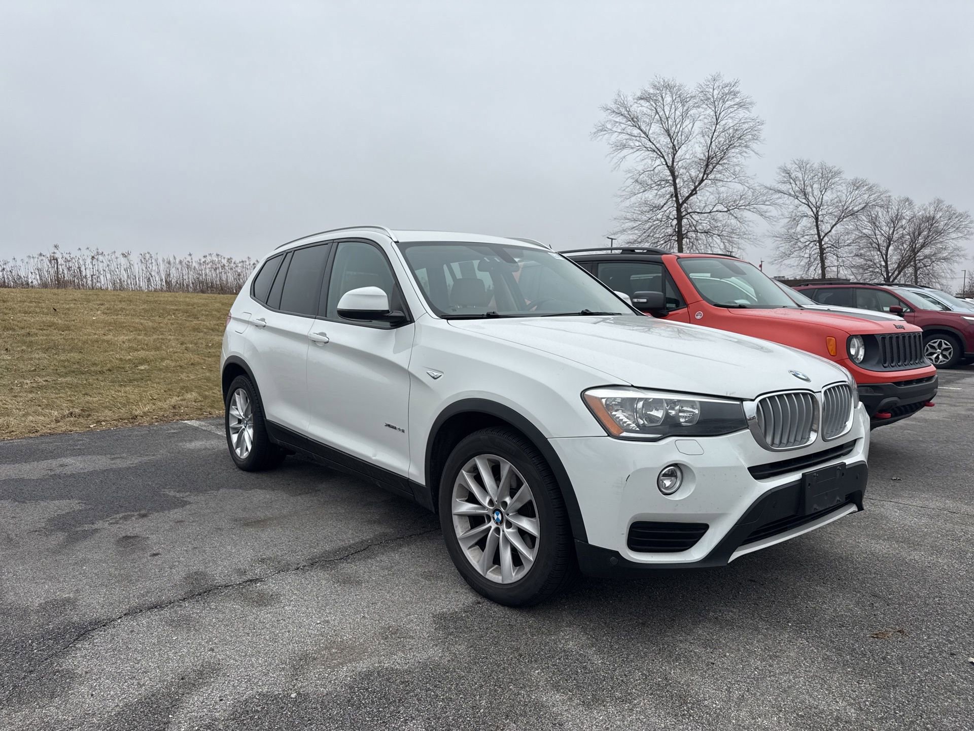 Used 2016 BMW X3 xDrive28i image 2