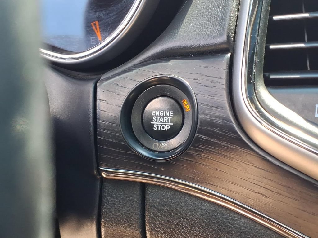 Used 2018 Jeep Grand Cherokee High Altitude AWD/4WD image 11