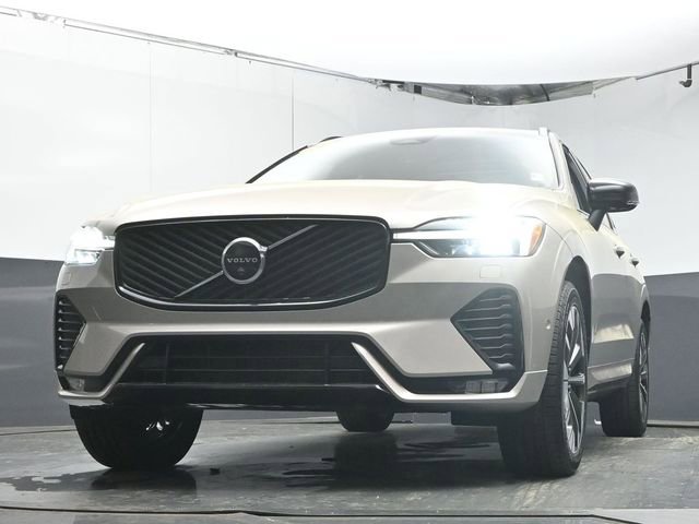 Used 2026 Volvo XC60 B5 Plus w/ Protection Package Premier image 35