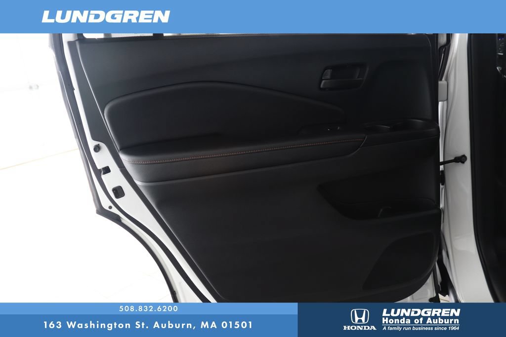 Used 2024 Honda Passport TrailSport image 14