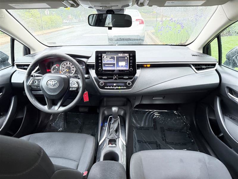 Used 2021 Toyota Corolla LE FWD image 28