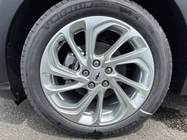 New 2027 Chevrolet Bolt LT FWD image 11