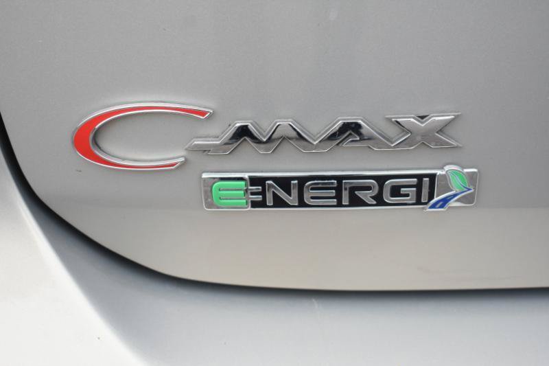 Used 2015 Ford C-MAX Energi SEL w/ Equipment Group 303A FWD image 31