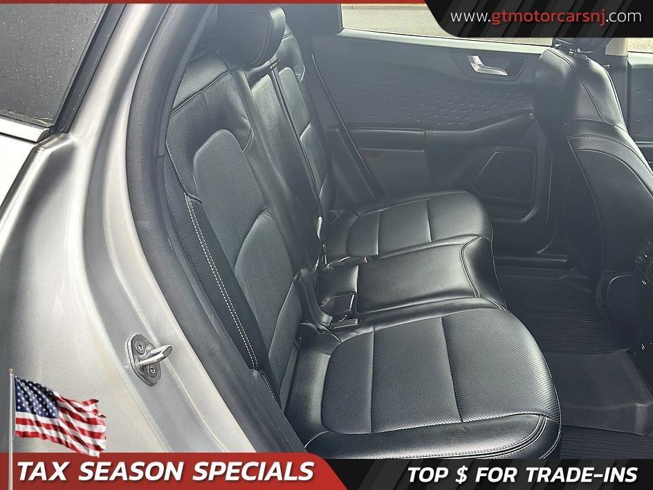 Used 2020 Ford Escape Titanium AWD/4WD image 37