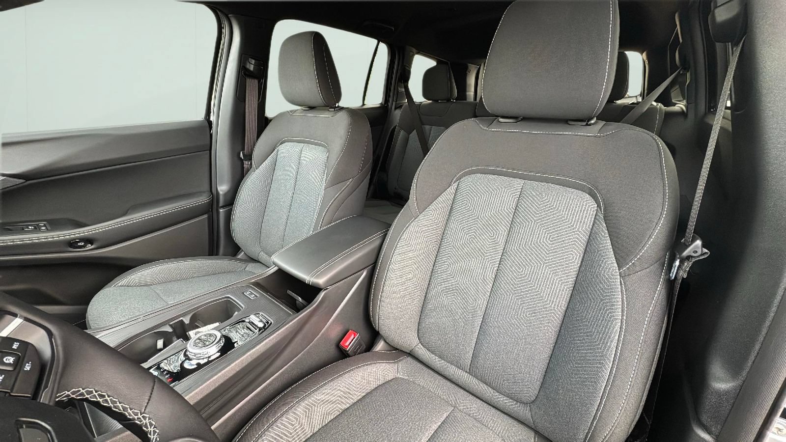 New 2026 Jeep Cherokee Laredo AWD/4WD image 13