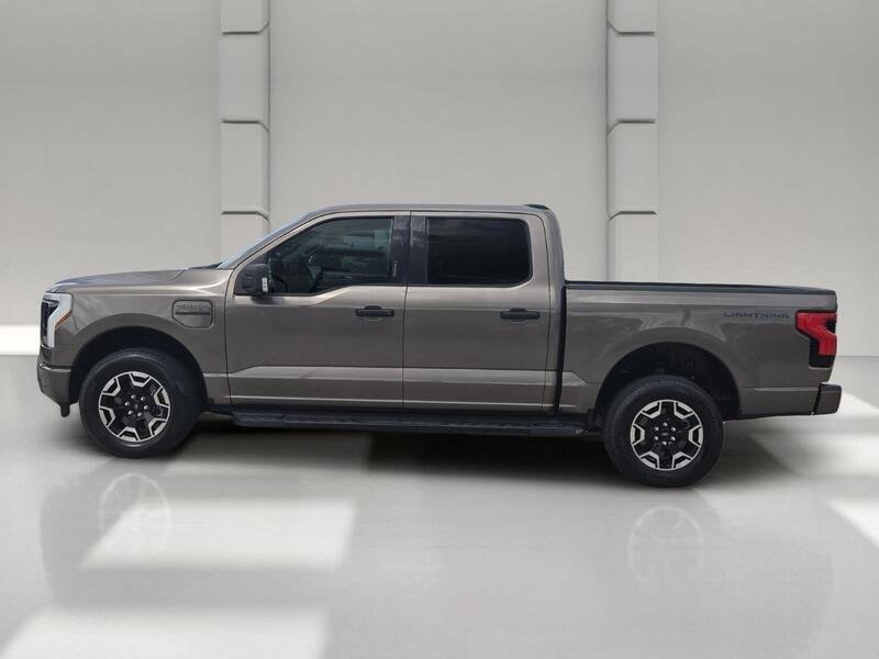 Used 2023 Ford F150 Lightning XLT AWD/4WD image 2