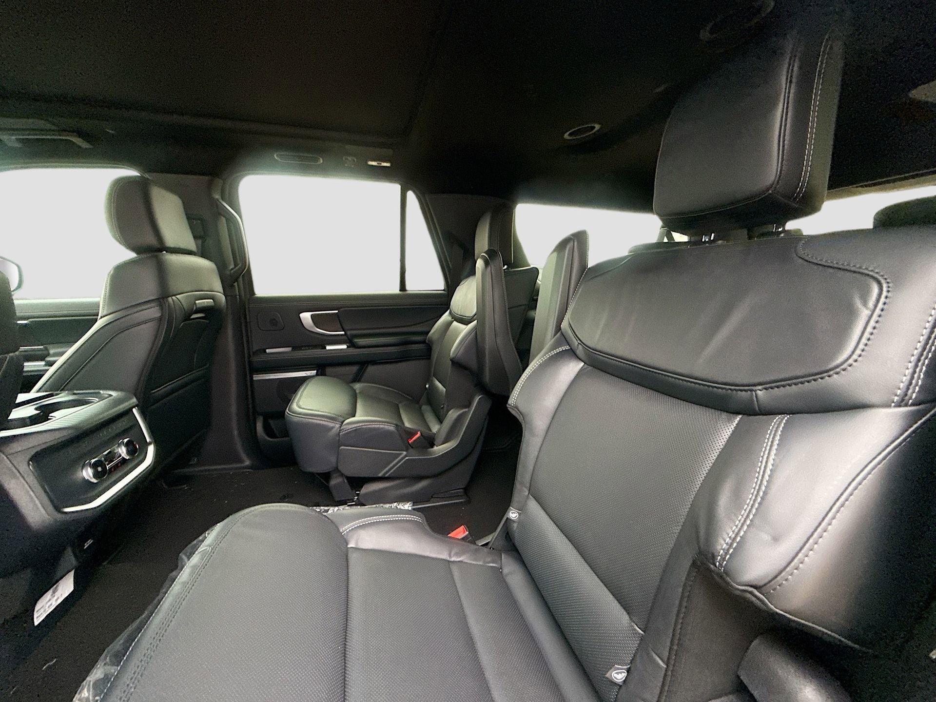 New 2025 Ford Expedition Max Platinum w/ Stealth Performance Package AWD/4WD image 33