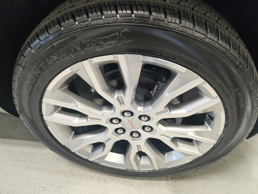 New 2026 GMC Acadia Denali w/ Super Cruise Package image 4