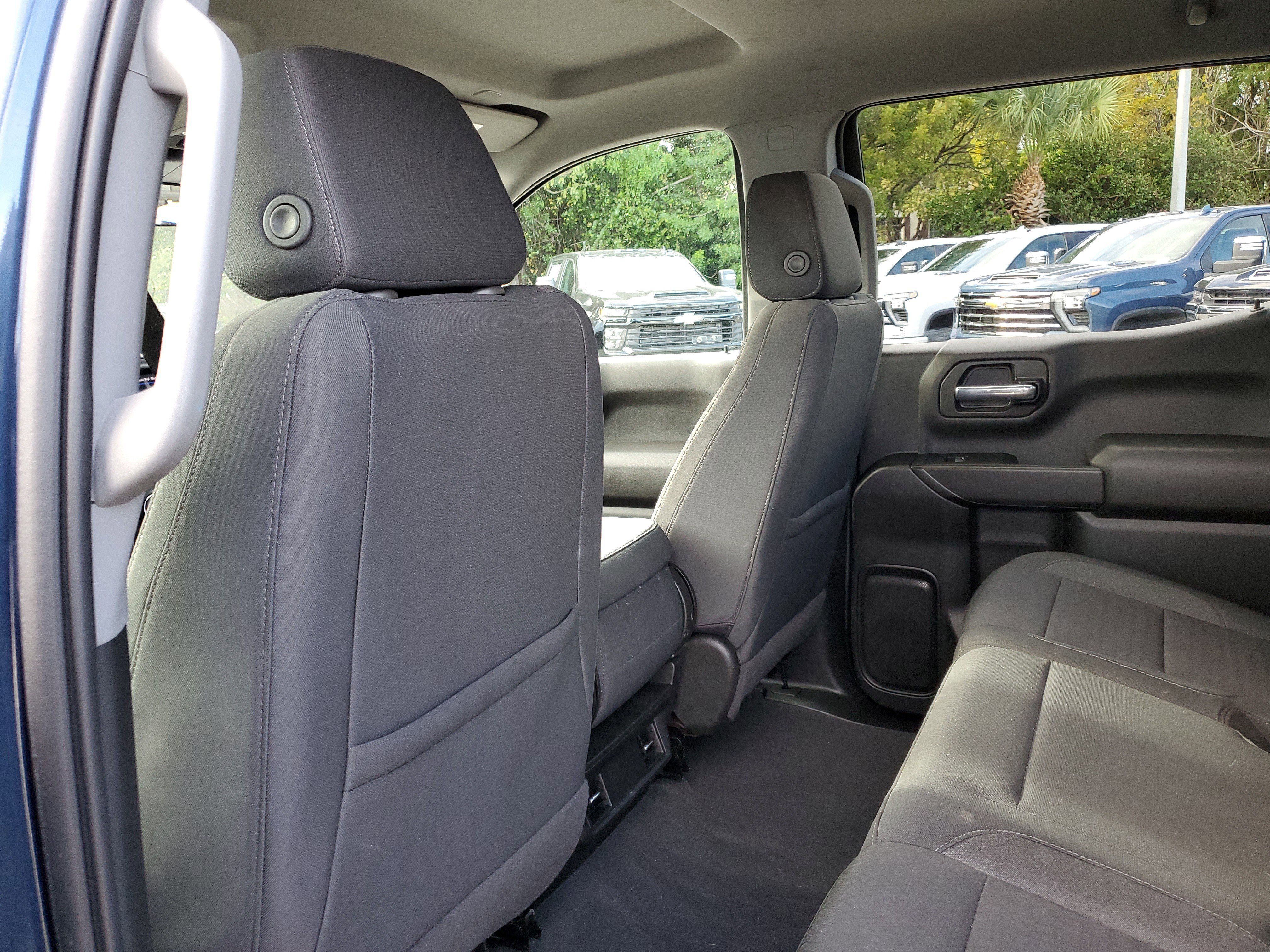 Used 2022 Chevrolet Silverado 1500 Custom image 11