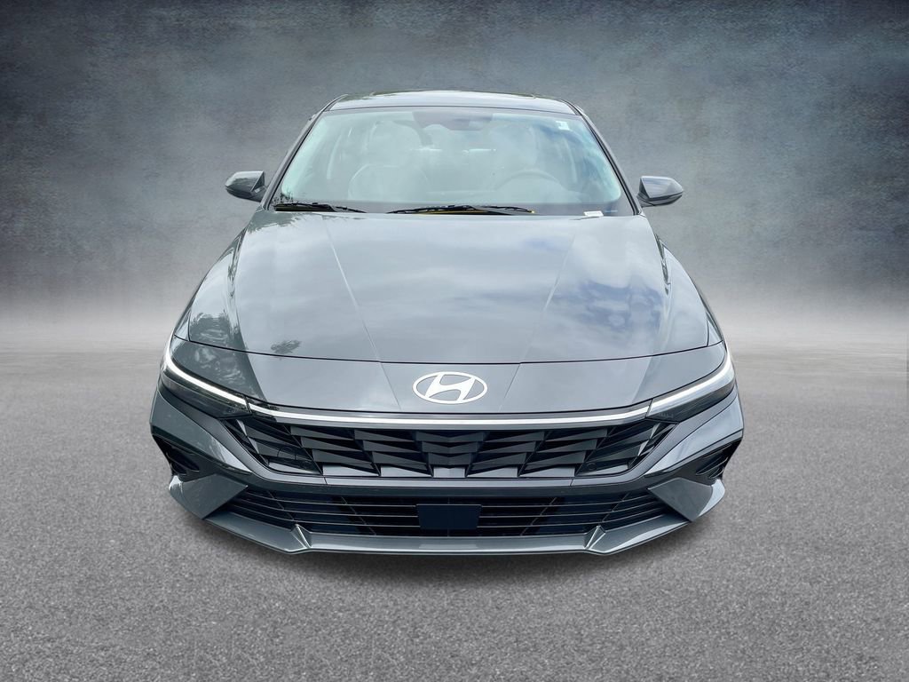 New 2025 Hyundai Elantra Limited image 34
