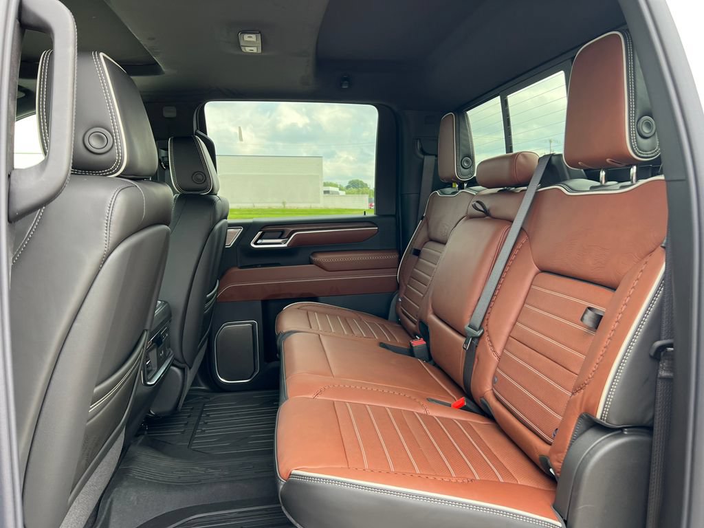 New 2026 GMC Sierra 3500 Denali Ultimate AWD/4WD image 5
