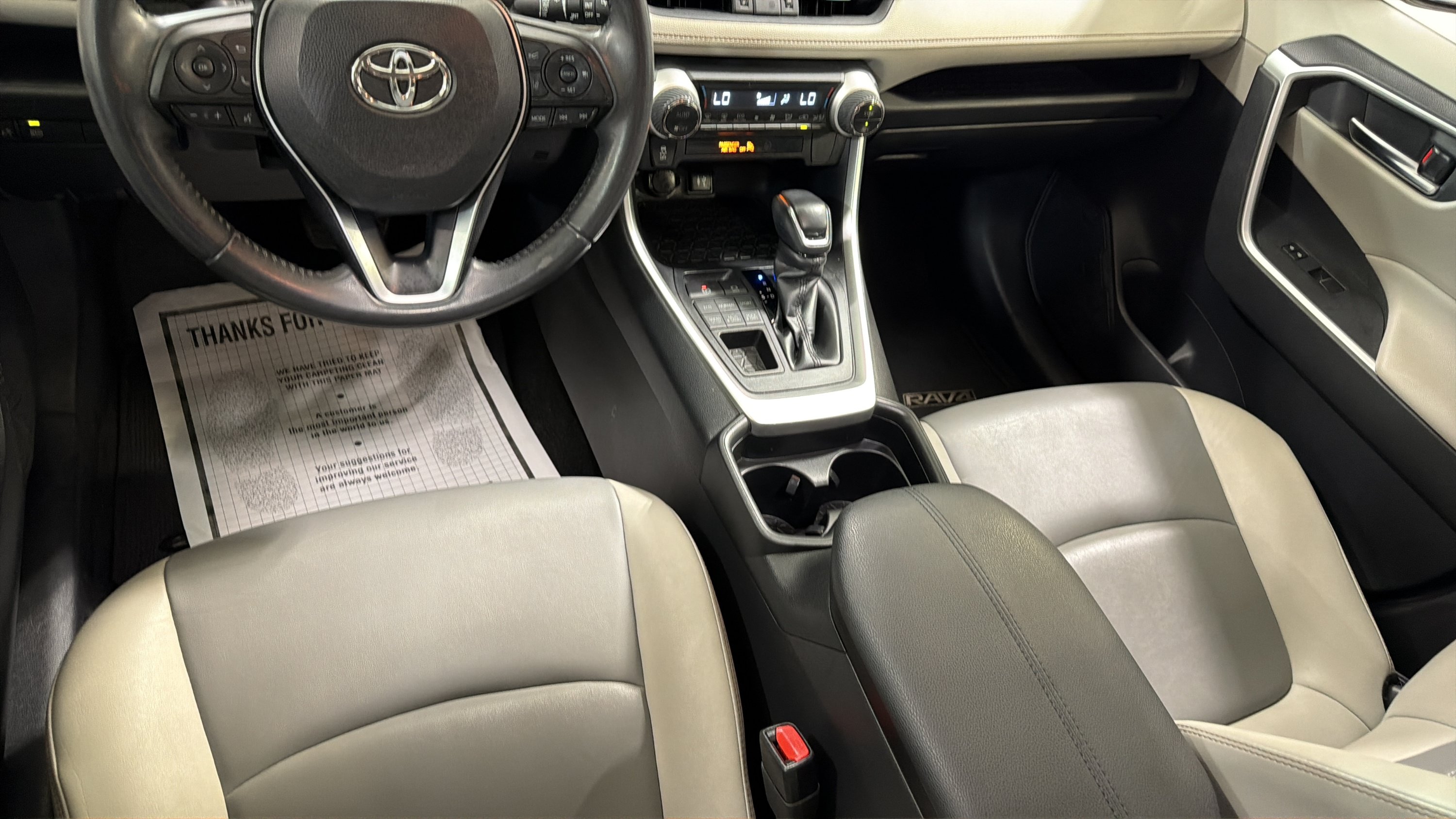 Used 2019 Toyota RAV4 XLE Premium AWD/4WD image 20