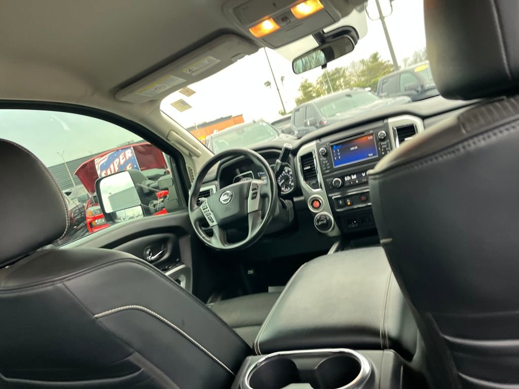 Used 2017 Nissan Titan PRO-4X image 26