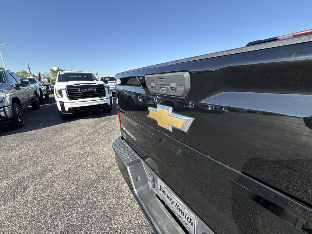 Used 2022 Chevrolet Silverado 2500 Custom w/ Custom Convenience Package image 38