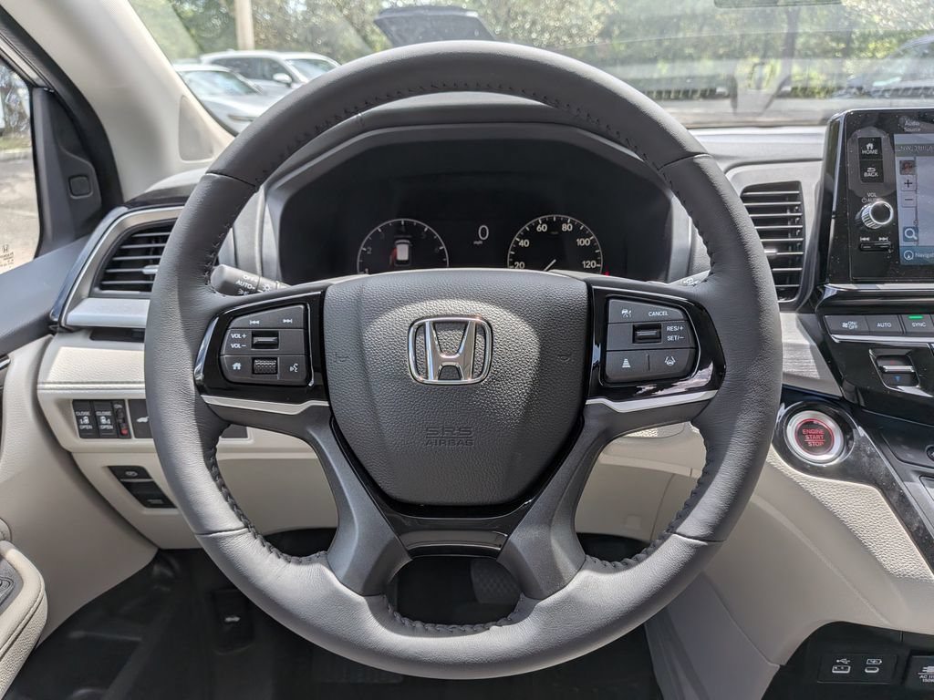 New 2026 Honda Odyssey Touring image 18