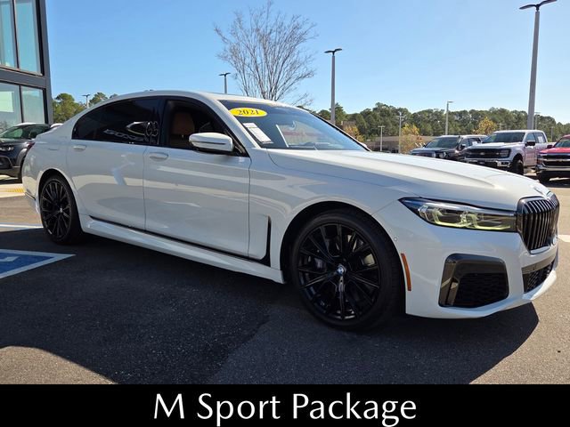 Used 2021 BMW 750i xDrive w/ Executive Package image 17