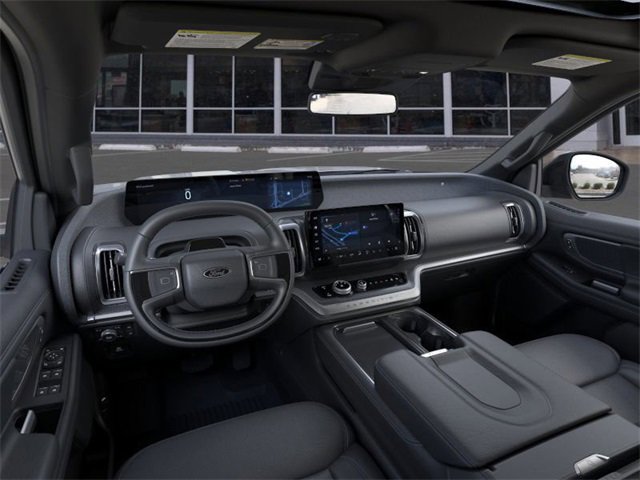 New 2025 Ford Expedition Platinum image 9
