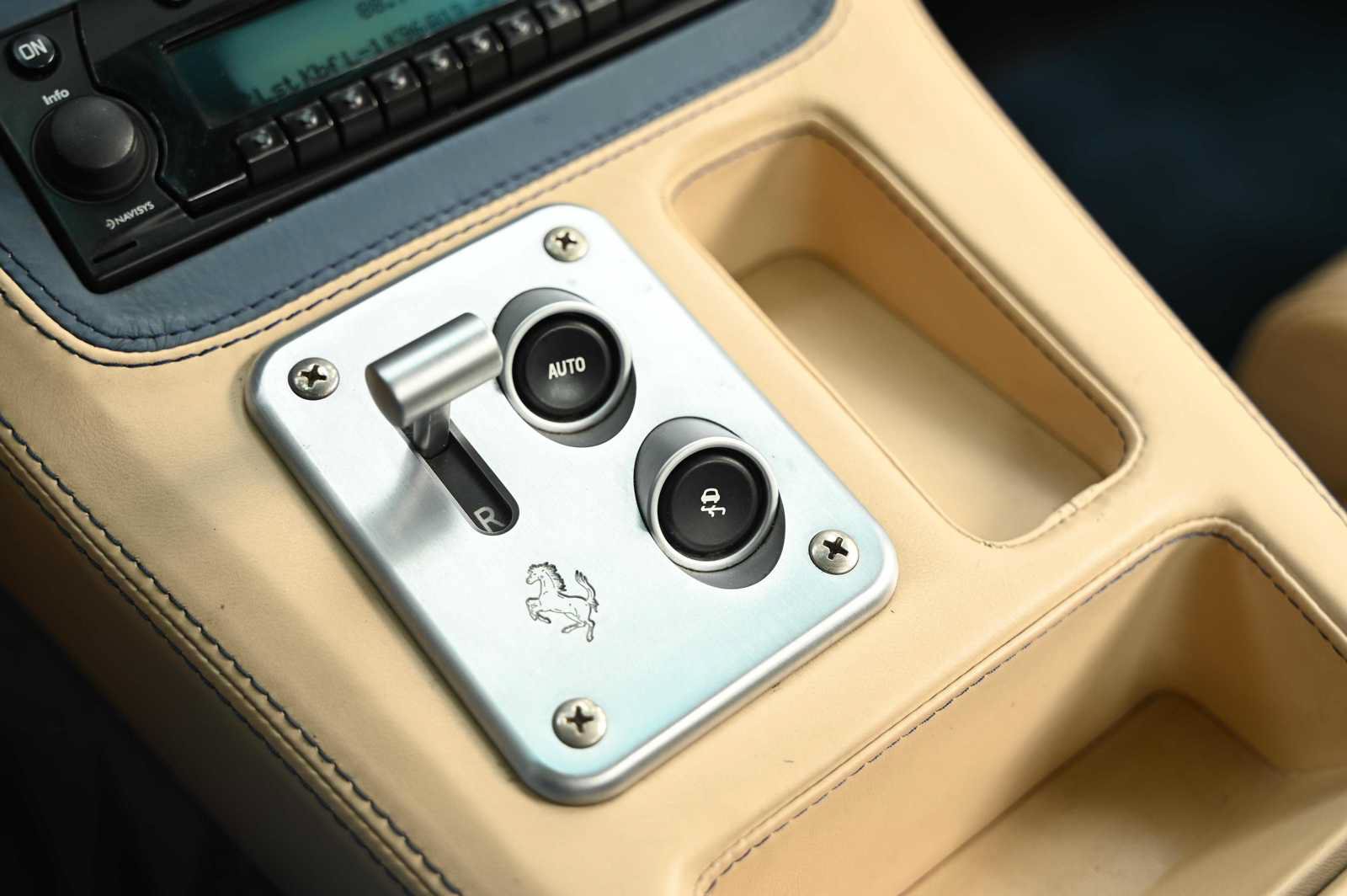 Used 2002 Ferrari 575M Maranello RWD image 16