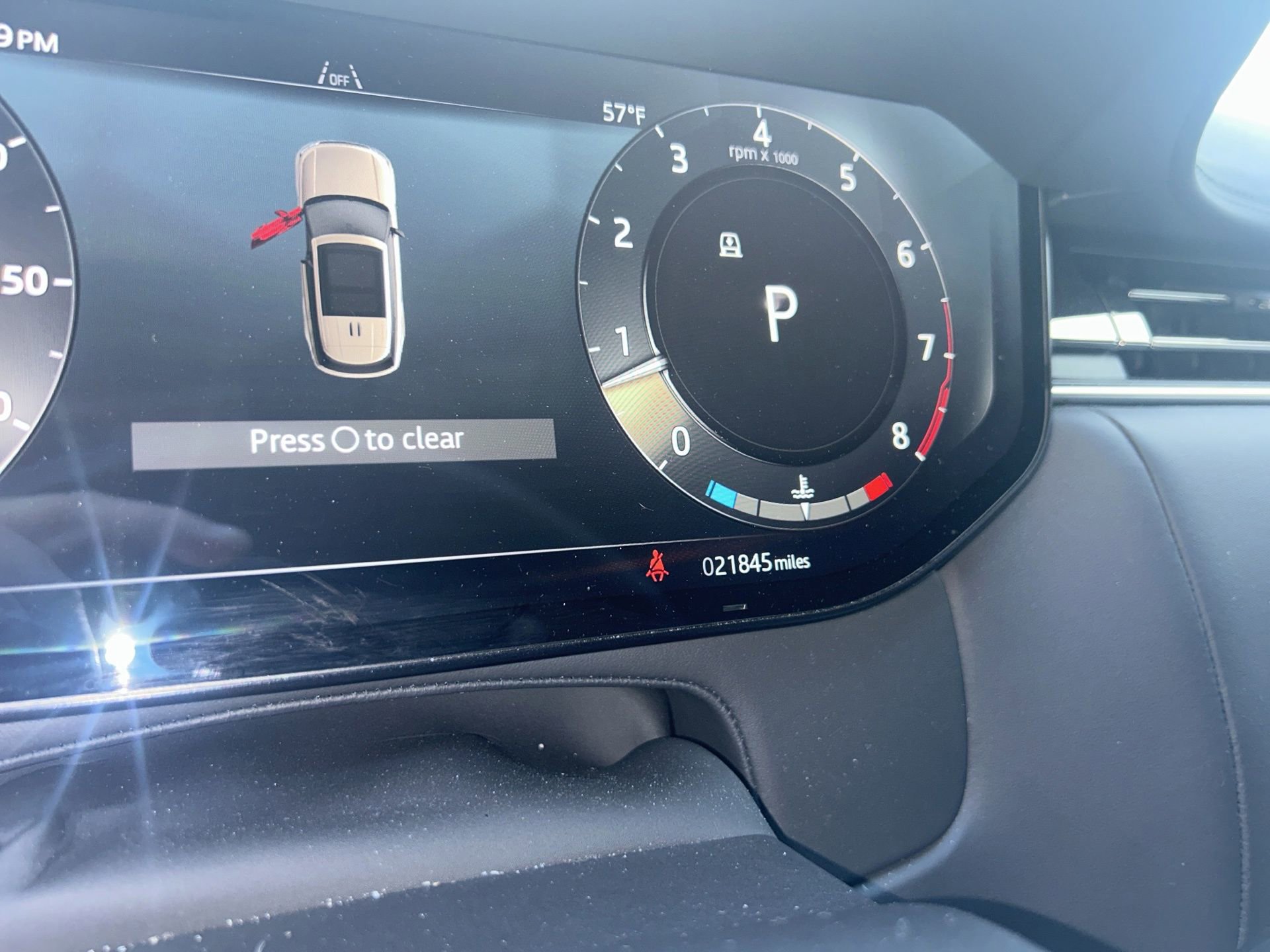 Used 2024 Land Rover Range Rover SE image 1