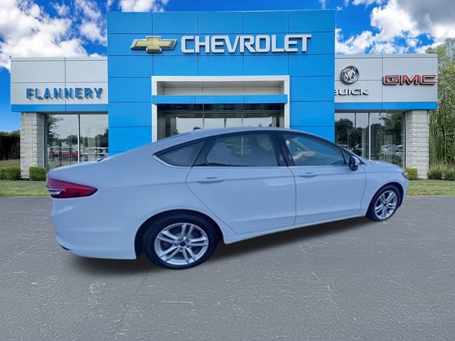 Used 2018 Ford Fusion SE image 9