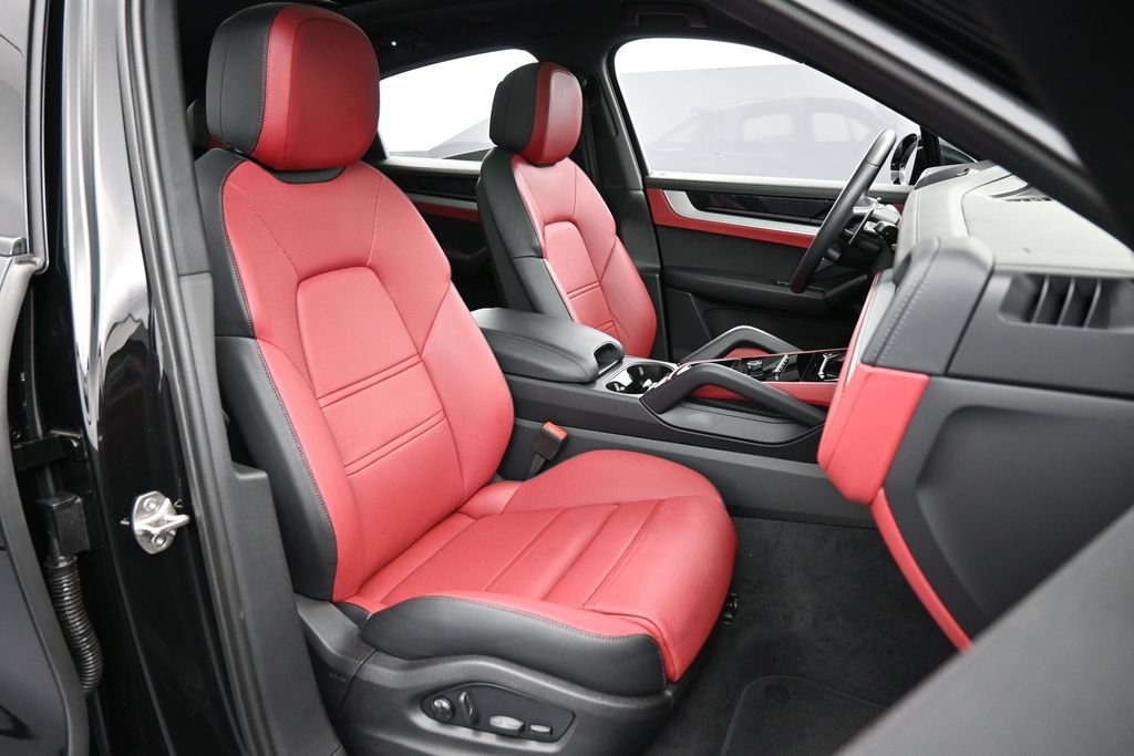 Certified 2026 Porsche Cayenne E-Hybrid Coupe AWD/4WD image 29
