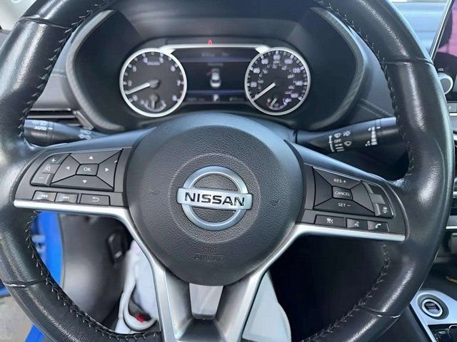 Used 2022 Nissan Sentra SV image 13