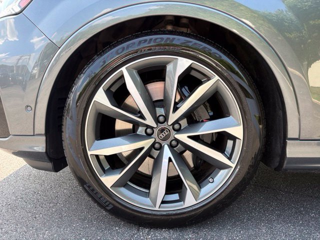 Used 2024 Audi SQ7 Prestige AWD/4WD image 14