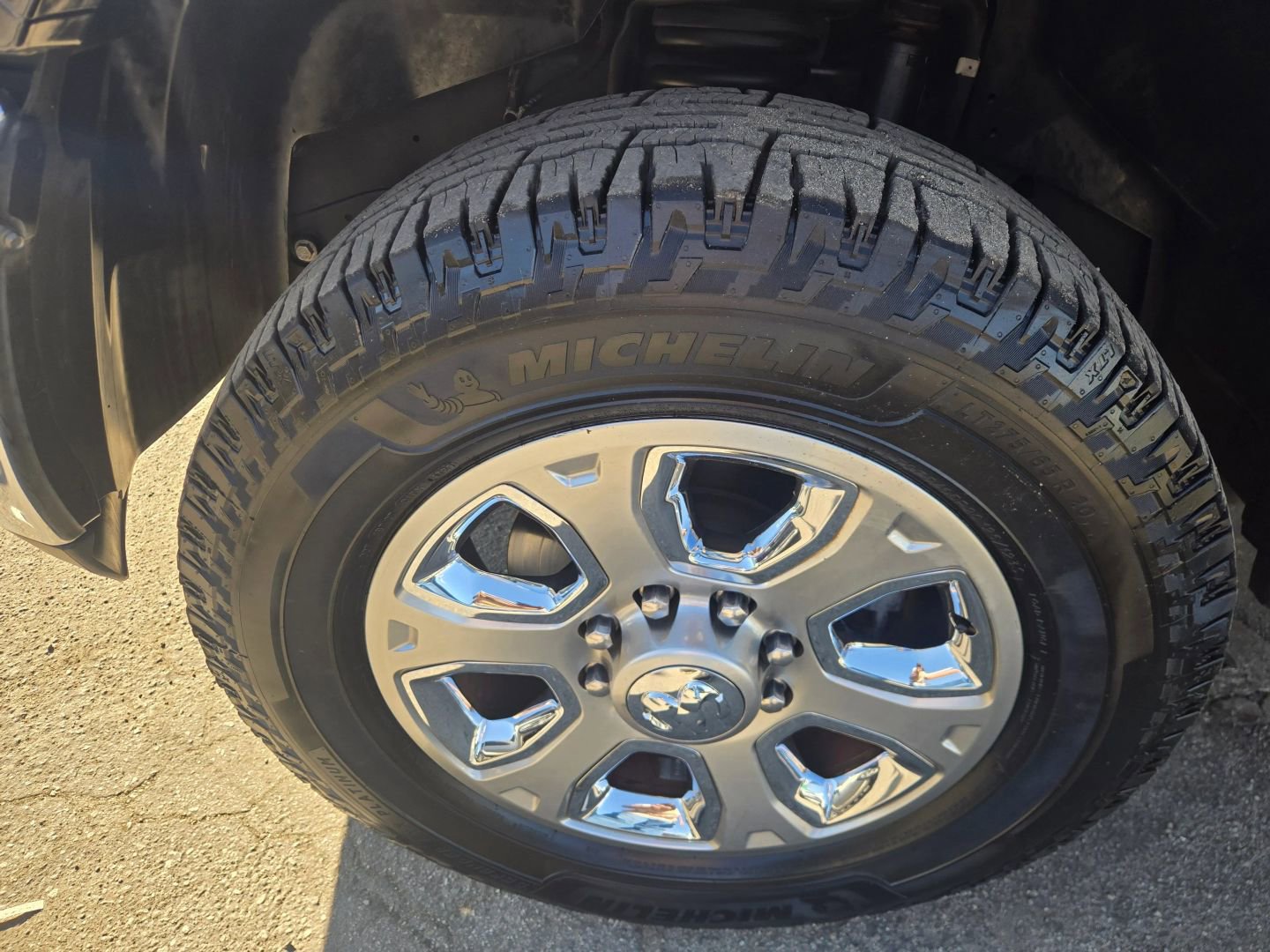 Used 2015 RAM 2500 Laramie image 25