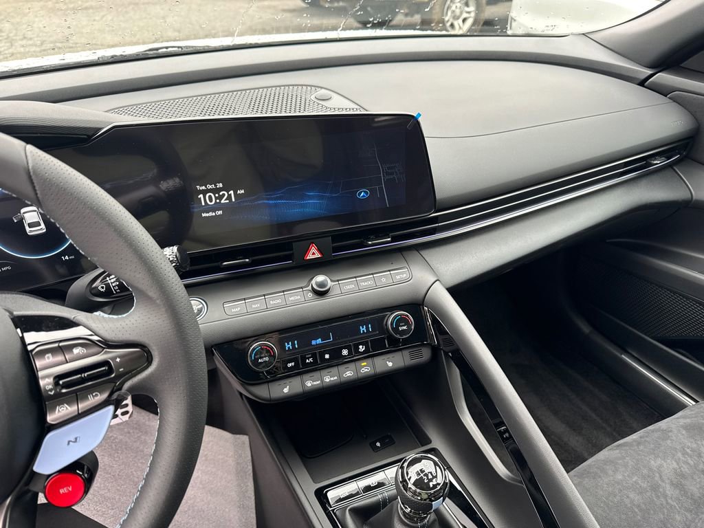 New 2025 Hyundai Elantra N image 17