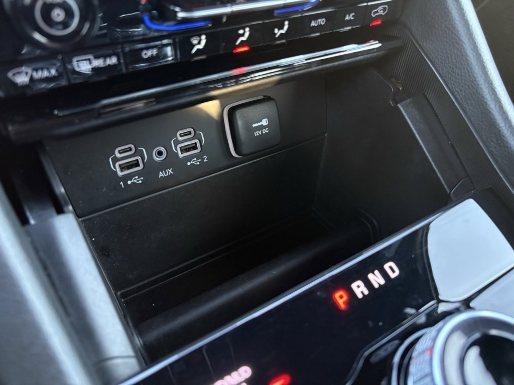 Used 2024 Jeep Grand Cherokee Limited w/ Trailer Tow Package image 19