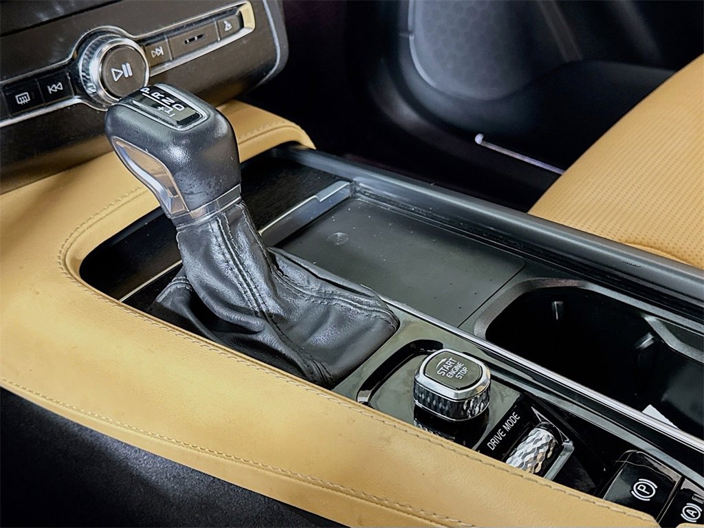 Used 2021 Volvo XC90 T6 Inscription w/ Advanced Package image 15