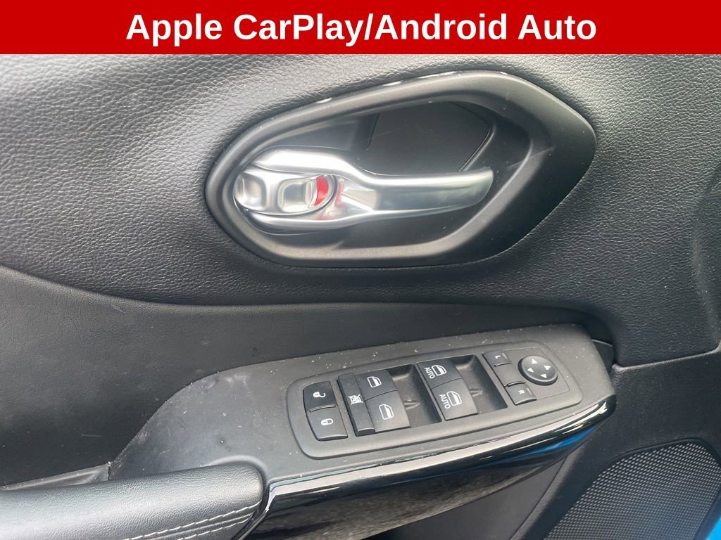 Used 2023 Jeep Cherokee Altitude Lux image 18