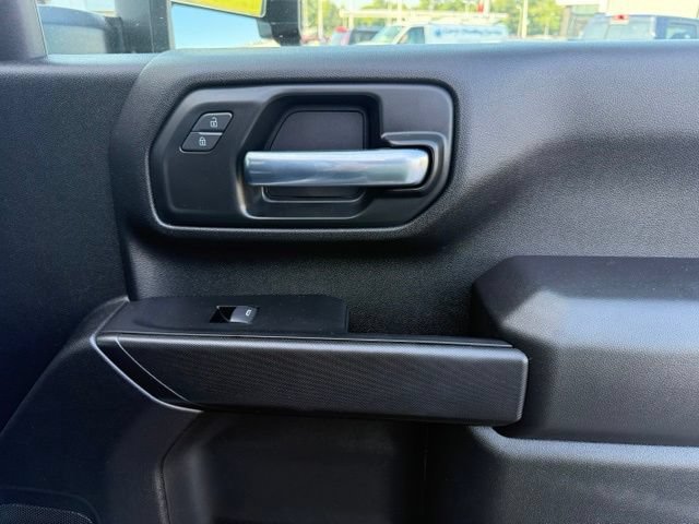 Certified 2025 Chevrolet Silverado 2500 Custom w/ Custom Value Package AWD/4WD image 28