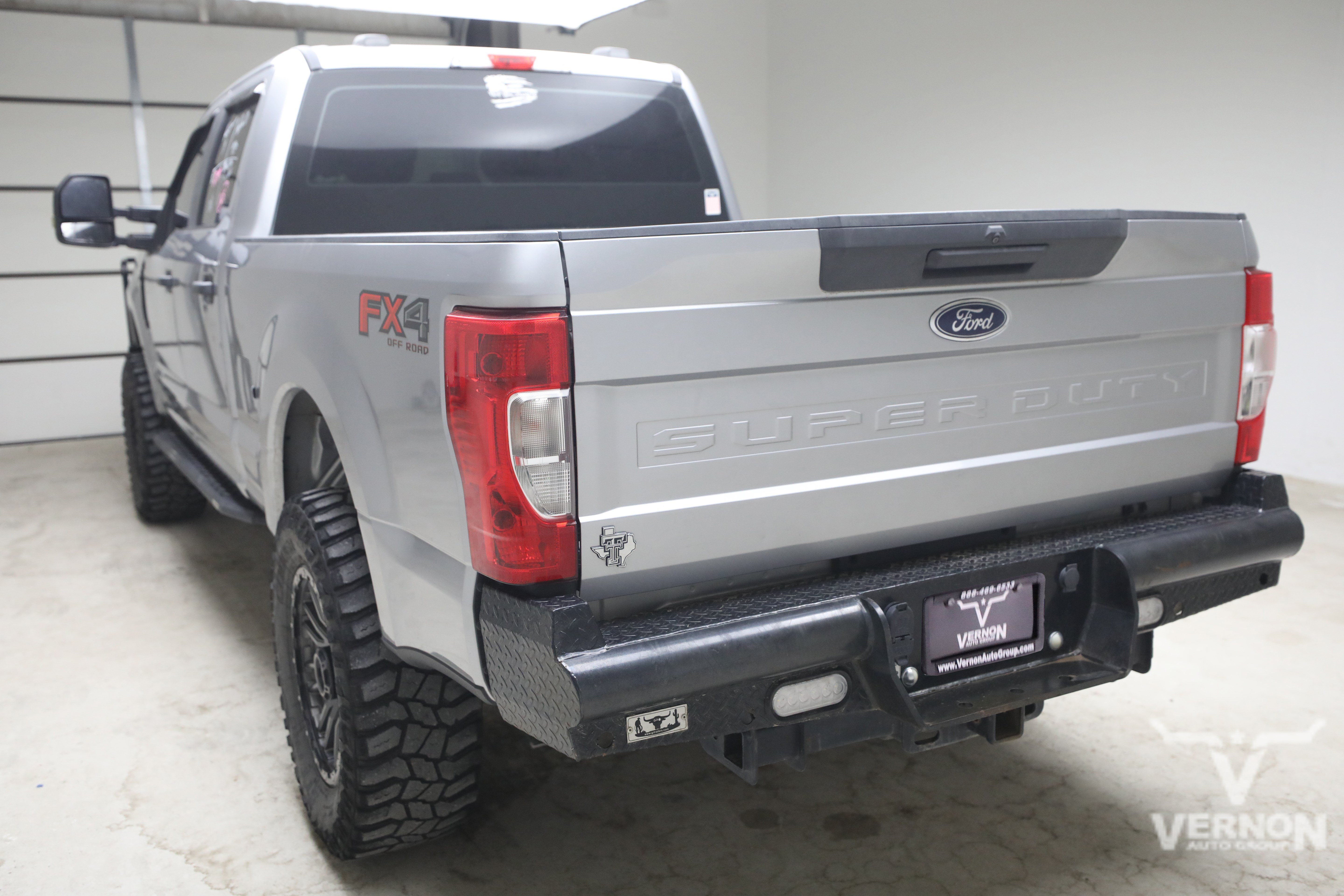 Used 2020 Ford F250 XL w/ STX Appearance Package AWD/4WD image 2