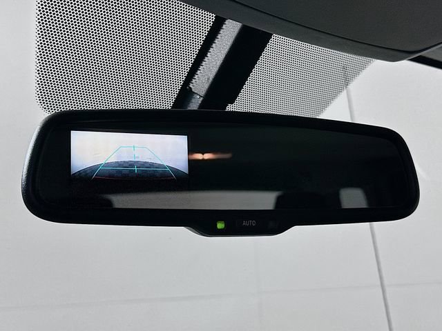 Used 2021 Nissan Titan SL w/ Moonroof Package image 16