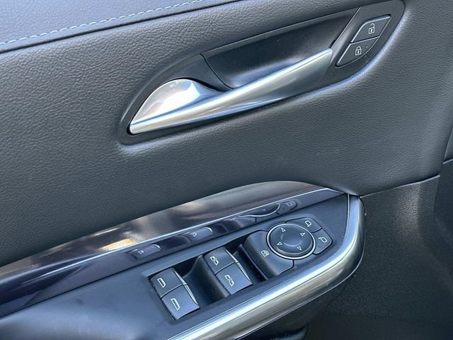 Used 2022 Cadillac XT4 Luxury w/ Trailering Package AWD/4WD image 15