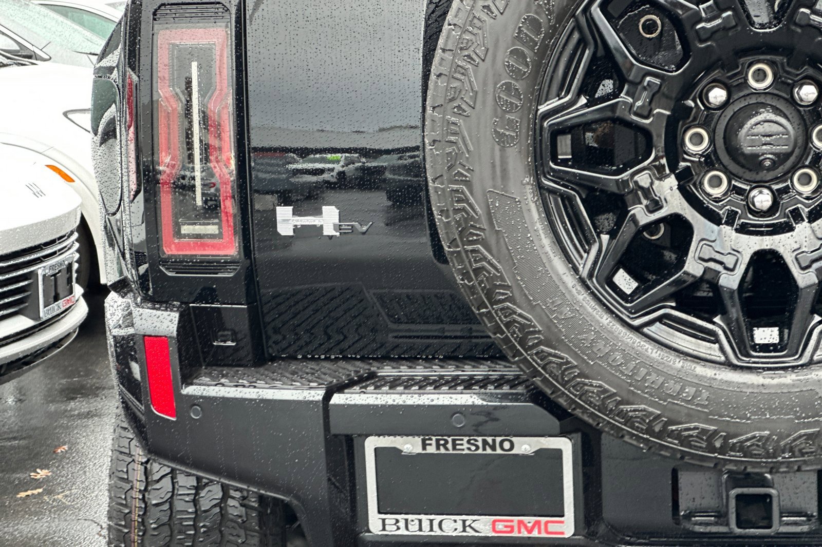 Used 2025 GMC Hummer EV 2X image 25