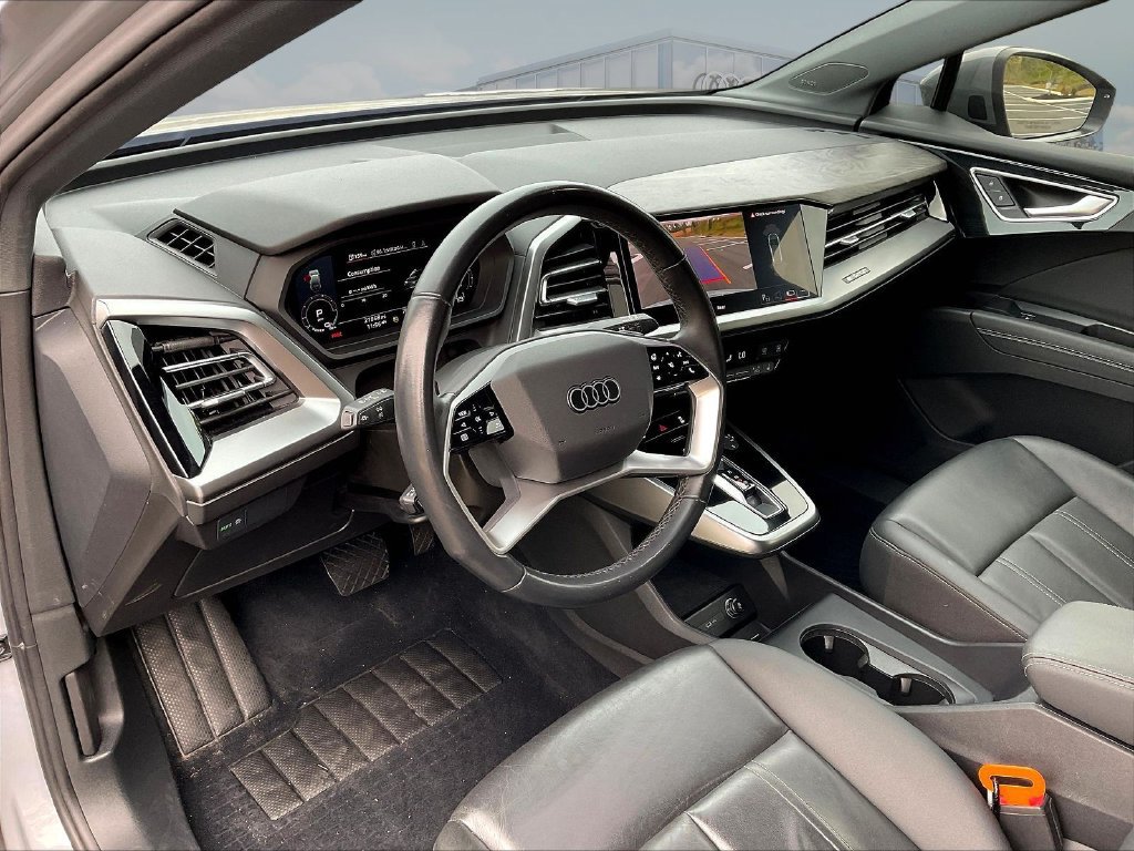 Used 2024 Audi Q4 e-tron Premium Plus w/ Premium Plus AWD/4WD image 19