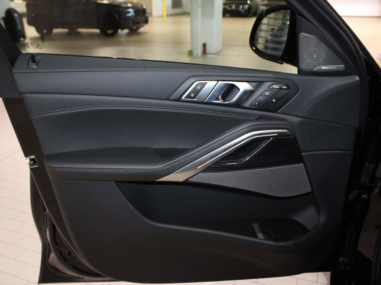 New 2026 BMW X6 xDrive40i image 10