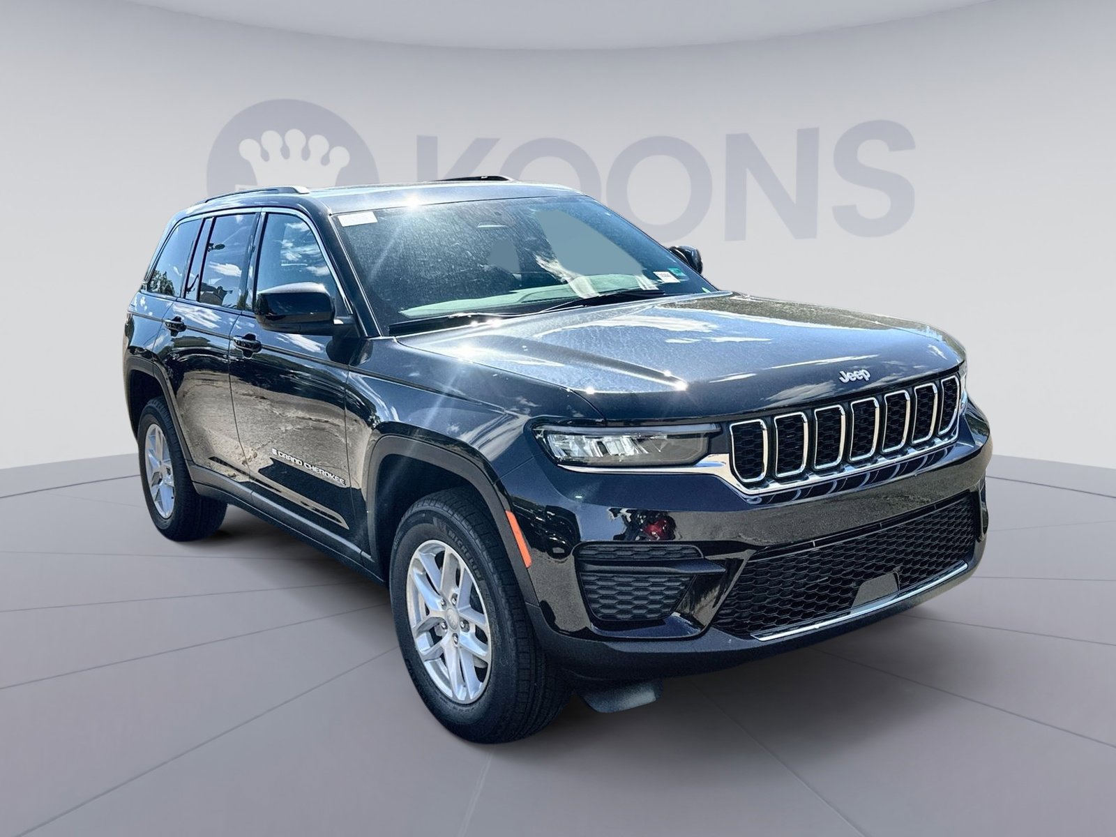 New 2025 Jeep Grand Cherokee Laredo X w/ Luxury Tech Group I image 10