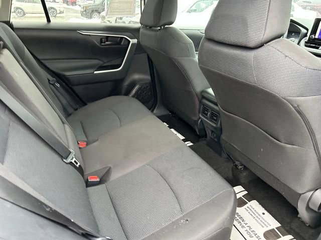 Used 2024 Toyota RAV4 LE image 28