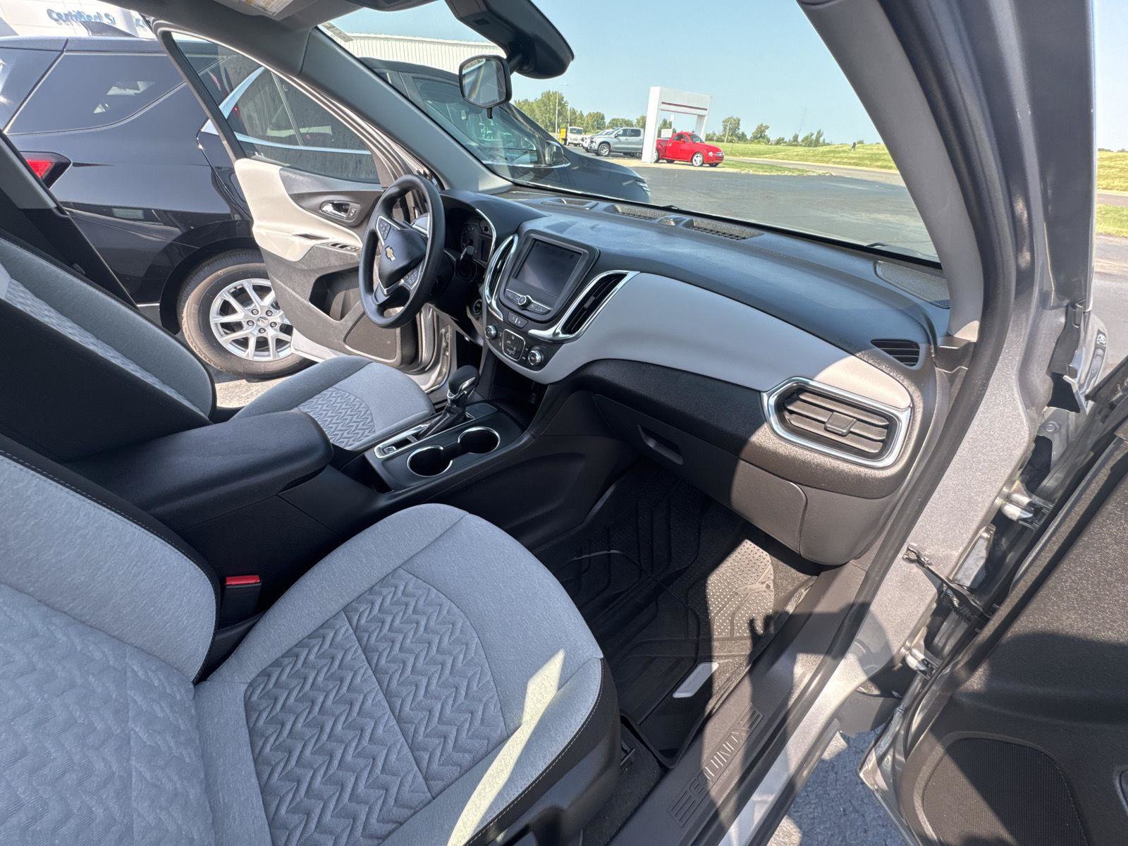 Certified 2024 Chevrolet Equinox LS w/ Sport Edition FWD image 17
