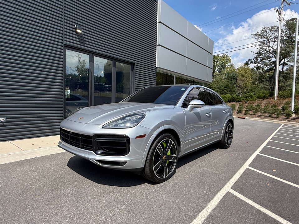 Certified 2020 Porsche Cayenne Turbo S AWD/4WD image 1