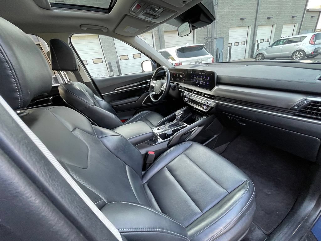 Certified 2023 Kia Telluride S w/ S Sunroof Package AWD/4WD image 28