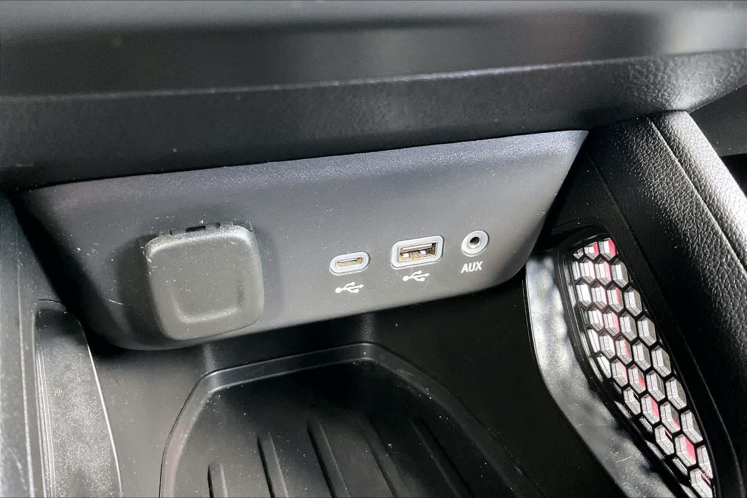 Used 2022 Chevrolet TrailBlazer RS FWD image 33